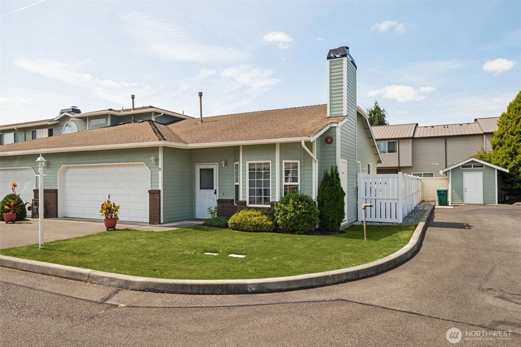 1811 F Street SE #8, Auburn, WA 98002