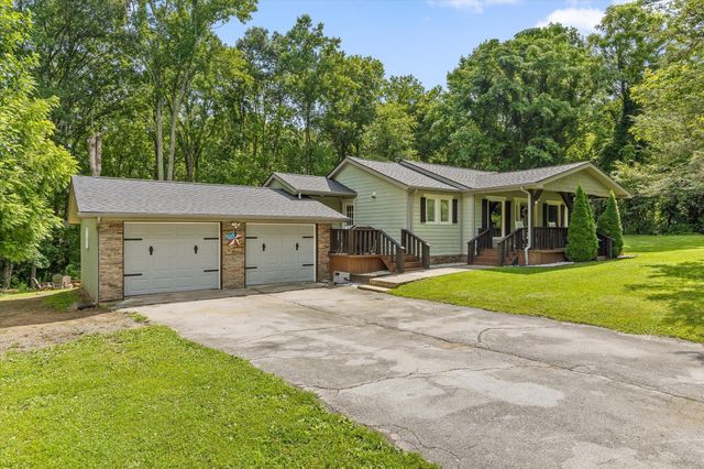 1504 Hotwater Road, Soddy Daisy, TN 37379