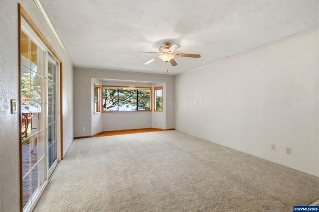 45890 River Loop Rd, Lyons, OR 97358