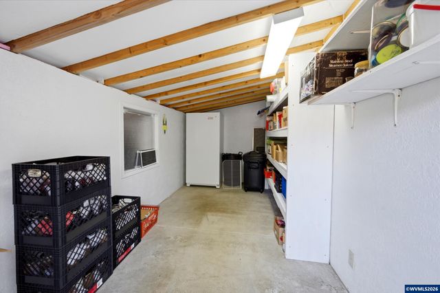 45890 River Loop Rd, Lyons, OR 97358