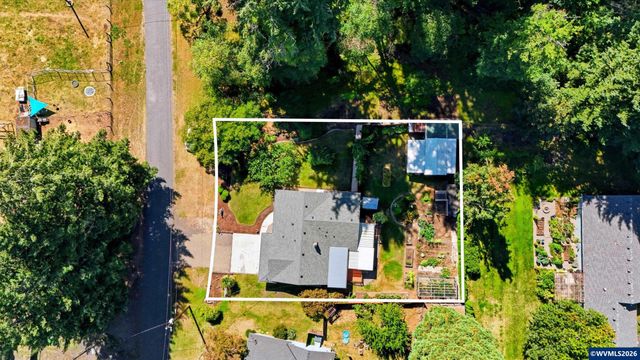 45890 River Loop Rd, Lyons, OR 97358