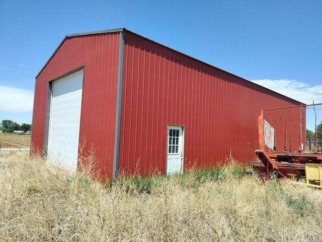 2239 County Farm Rd, Pueblo, CO 81006