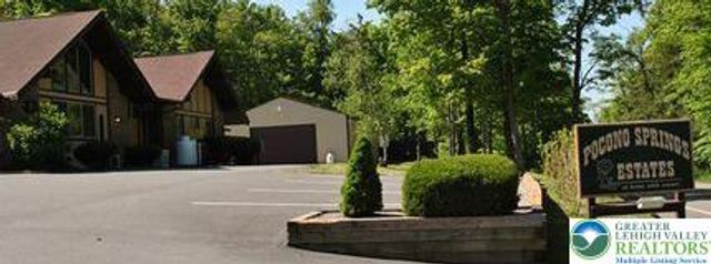 33 Cheyenne Trail, Lehigh Twp, PA 18424