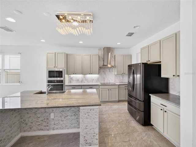 2556 LEYLAND CYPRESS LANE, Sanford, FL 32773