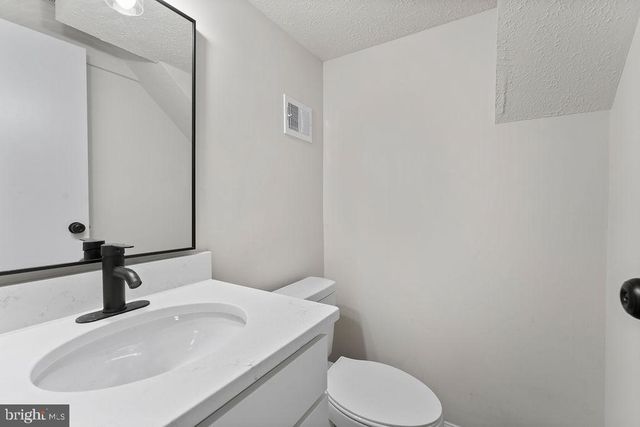 11616 RUTHERFORD DR, Fredericksburg, VA 22407
