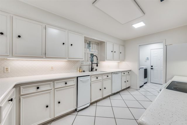 3805 Brookhaven Circle, Fort Worth, TX 76109