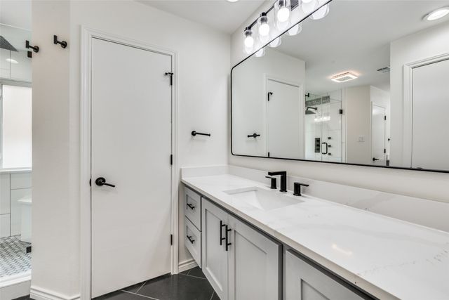 3805 Brookhaven Circle, Fort Worth, TX 76109