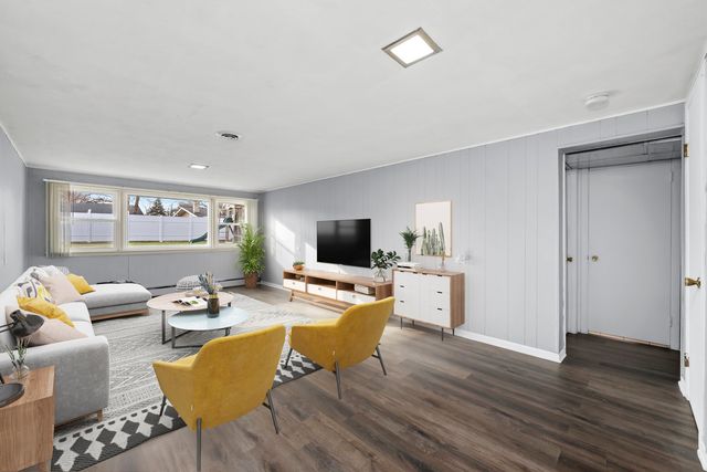 6839 W 127th Street, Palos Heights, IL 60463