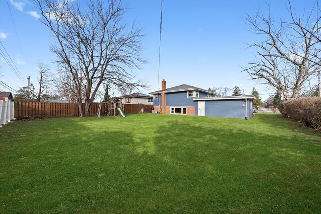 6839 W 127th Street, Palos Heights, IL 60463