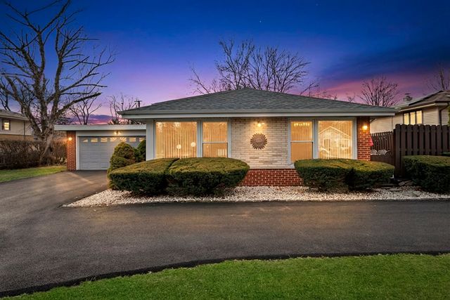 6839 W 127th Street, Palos Heights, IL 60463