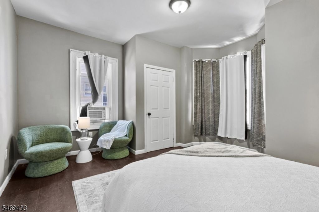 71 Schley St, Newark City, NJ 07112 — photo 5
