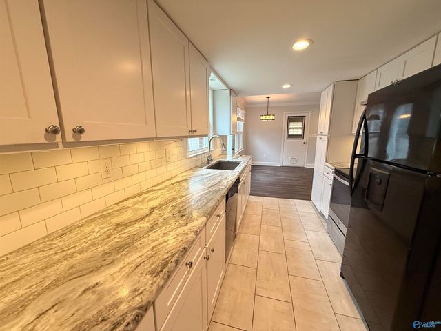 11314 Woodcrest Drive, Huntsville, AL 35803