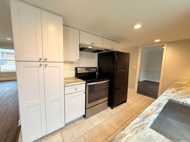 11314 Woodcrest Drive, Huntsville, AL 35803