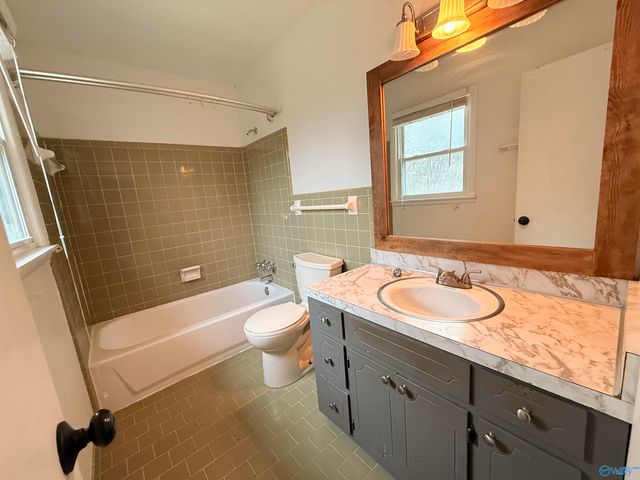 11314 Woodcrest Drive, Huntsville, AL 35803