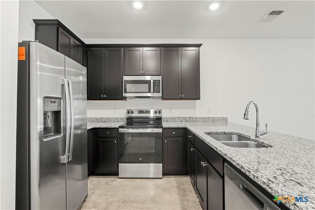 916 Wax Myrtle Court, Killeen, TX 76543