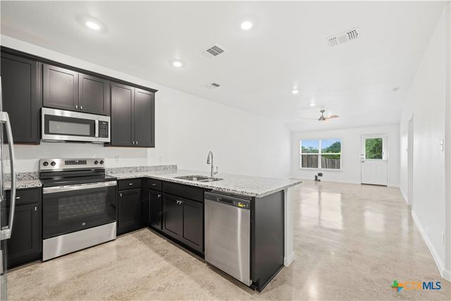 916 Wax Myrtle Court, Killeen, TX 76543