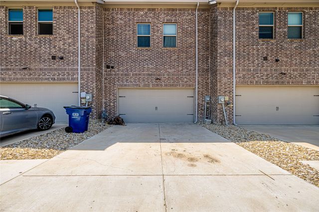 1451 Perrin Lane, Farmers Branch, TX 75234