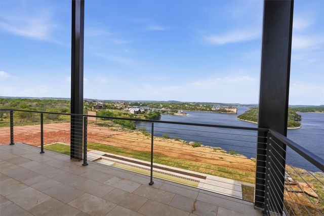 961 E Hells Gate Dr, Graford, TX 76449