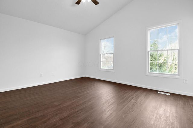 1165 Harley Run Drive, Blacklick, OH 43004