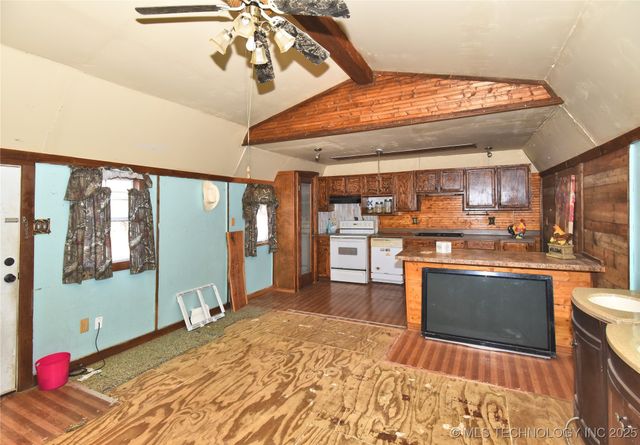 5575 Rizley Road, Beggs, OK 74447