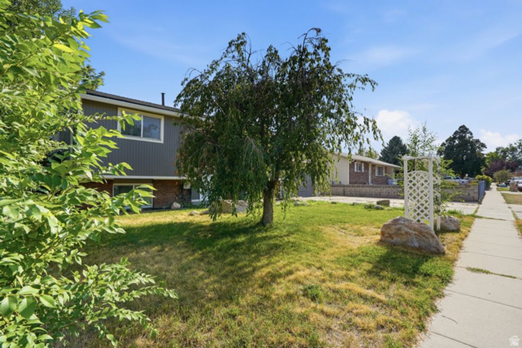 4287 W STRATUS, Kearns, UT 84118 — photo 2