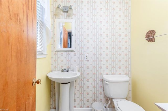 4929 W Norfolk RD, Portsmouth, VA 23703