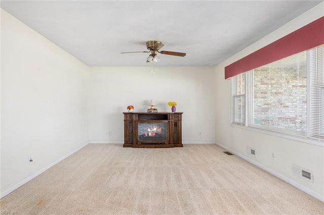 4929 W Norfolk RD, Portsmouth, VA 23703