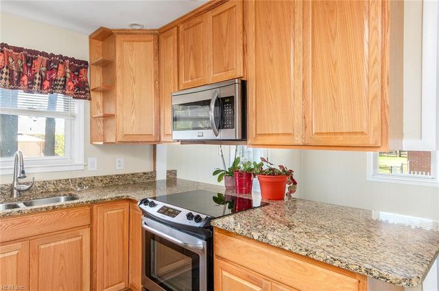 4929 W Norfolk RD, Portsmouth, VA 23703