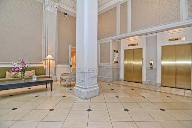 21 Beacon St 2J, Boston, MA 02108
