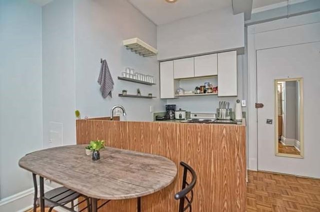 21 Beacon St 2J, Boston, MA 02108