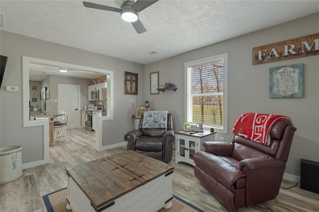 4 Jackson Road, Huntsville, TX 77320