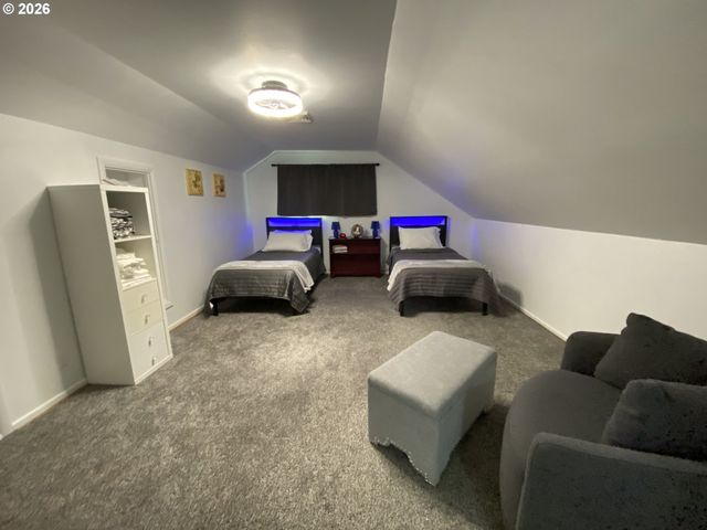 2872 SUFFOLK Ct, Eugene, OR 97401