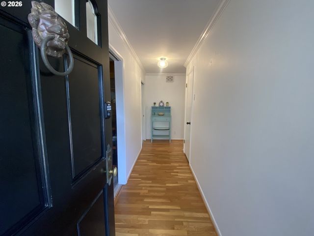 2872 SUFFOLK Ct, Eugene, OR 97401