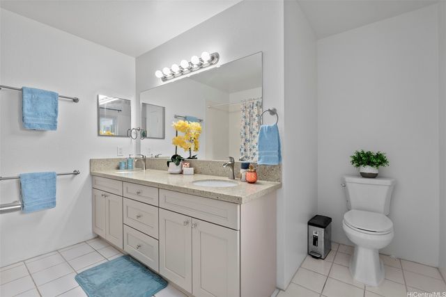 94-824 Lumiauau Street W103, Waipahu, HI 96797