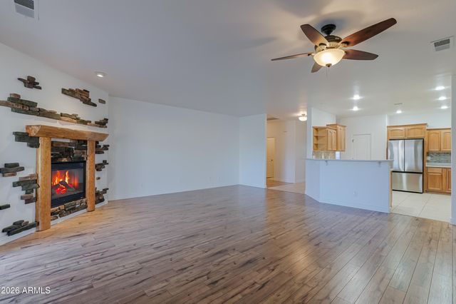 414 N LA PAZ Street, Dewey, AZ 86327