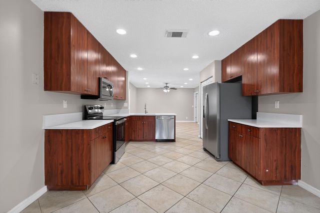 5287 SW 38th Way, Fort Lauderdale, FL 33312