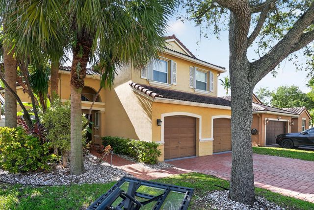5287 SW 38th Way, Fort Lauderdale, FL 33312