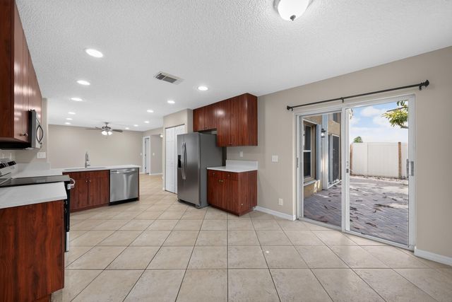 5287 SW 38th Way, Fort Lauderdale, FL 33312