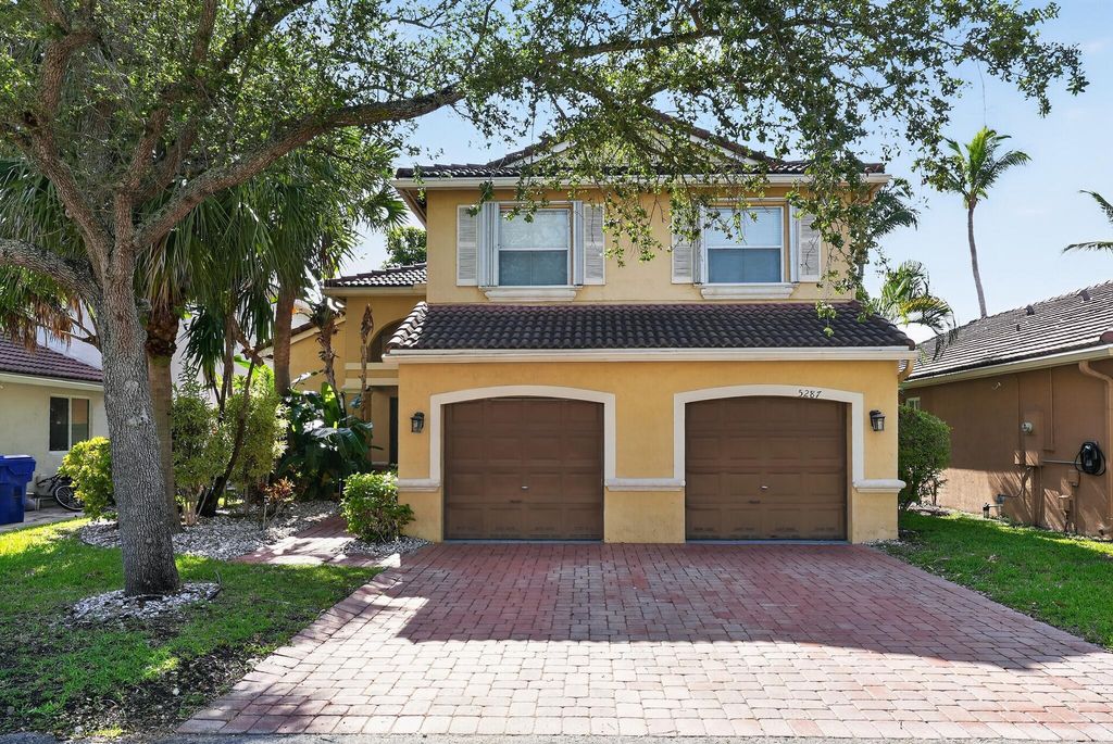 5287 SW 38th Way, Fort Lauderdale, FL 33312