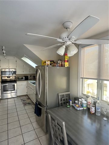 20 Annandale Road, Newport, RI 02840