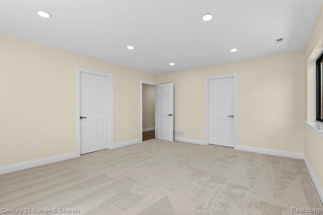 7086 Centralia Street, Dearborn Heights, MI 48127