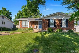 248 Village Creek Anex, Ballwin, MO 63021