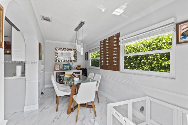 7506 NW 41st St, Coral Springs, FL 33065