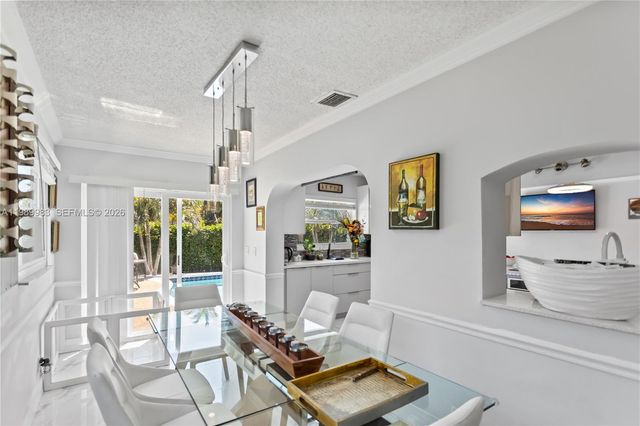 7506 NW 41st St, Coral Springs, FL 33065