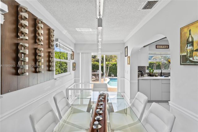 7506 NW 41st St, Coral Springs, FL 33065