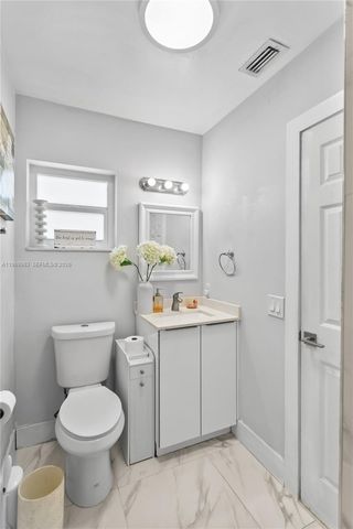 7506 NW 41st St, Coral Springs, FL 33065