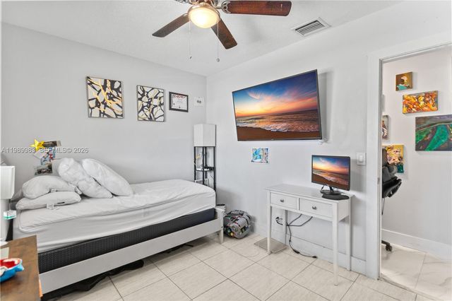 7506 NW 41st St, Coral Springs, FL 33065