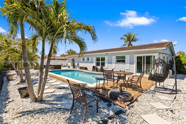 7506 NW 41st St, Coral Springs, FL 33065