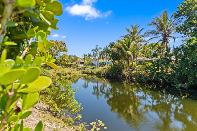 7506 NW 41st St, Coral Springs, FL 33065