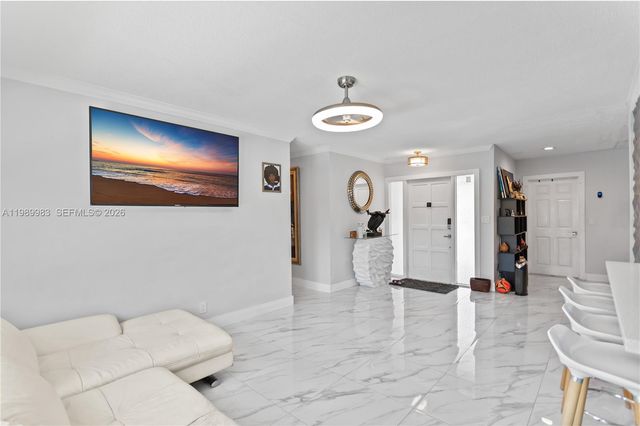 7506 NW 41st St, Coral Springs, FL 33065